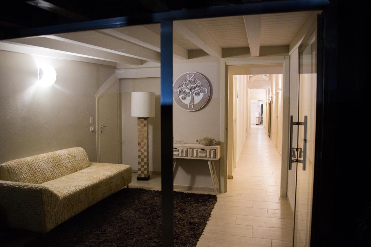 Attico Hotel Canicatti Bagian luar foto