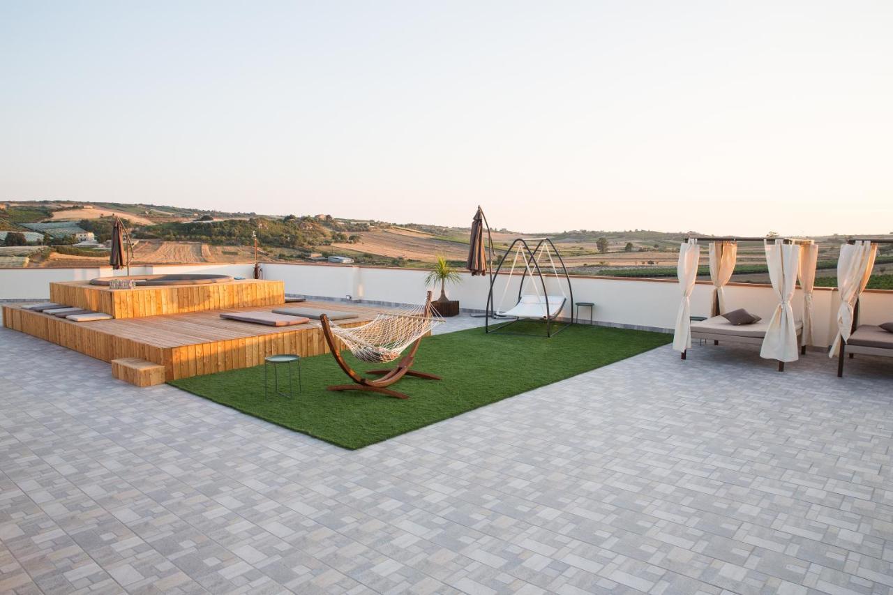 Attico Hotel Canicatti Bagian luar foto