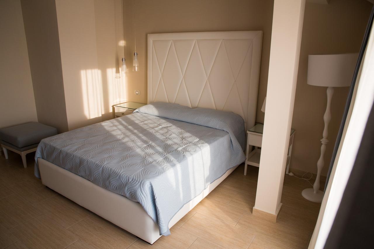 Attico Hotel Canicatti Bagian luar foto
