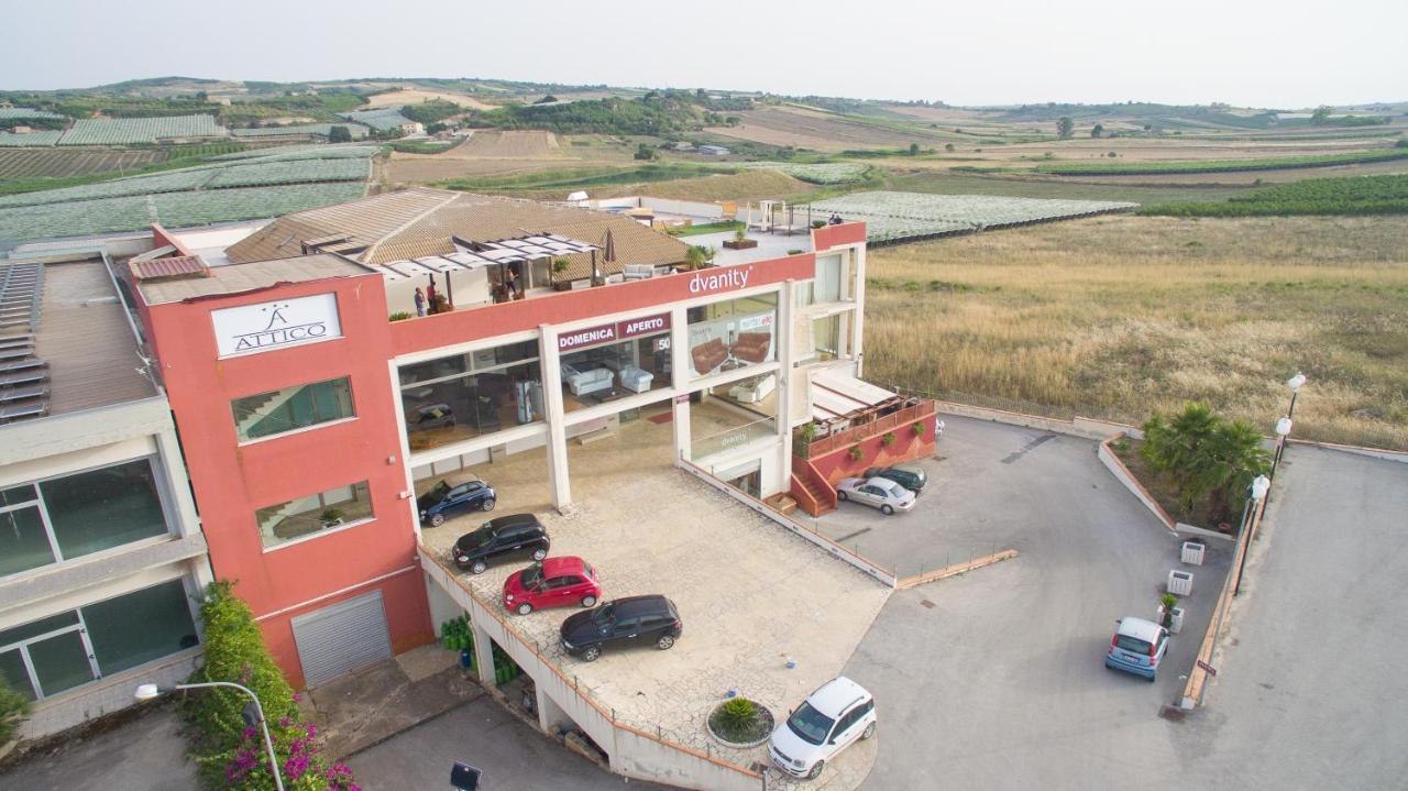 Attico Hotel Canicatti Bagian luar foto